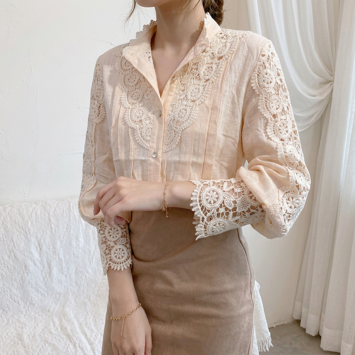 Dam Blus | Viktoriansk Stil | Pärlknappar &amp; Spetsdetaljer | Elegant Långärmad Topp