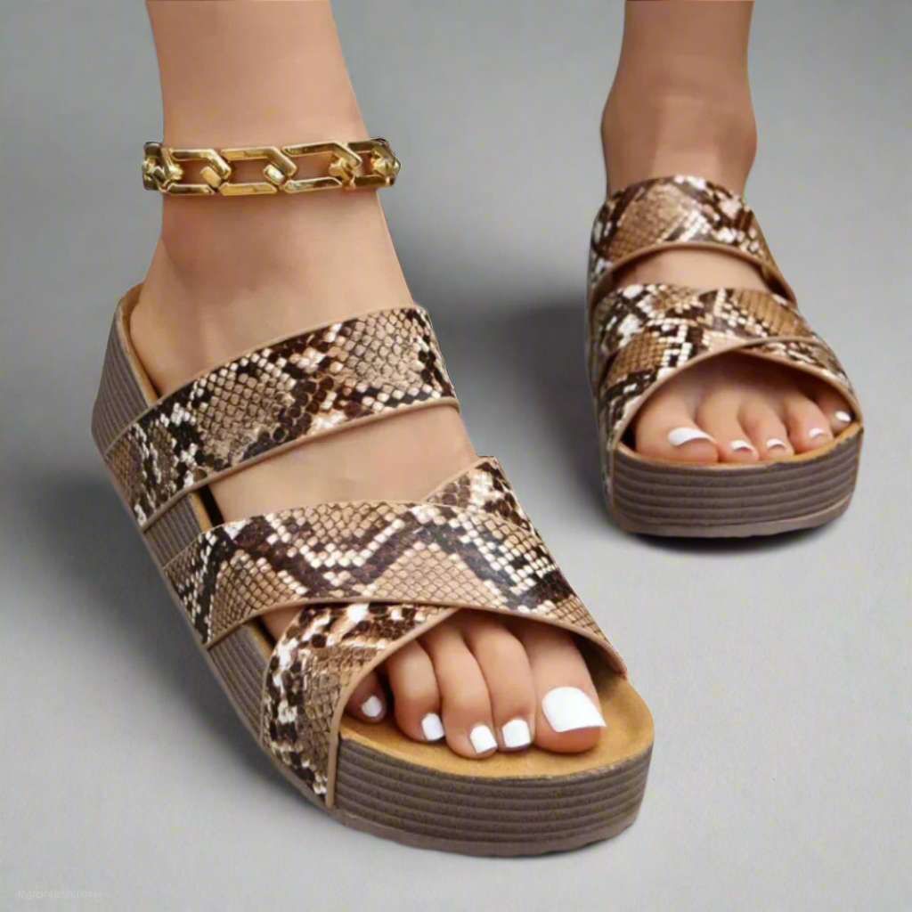 Dam Sandal | Flätad Rem | Kilklack | Sommar
